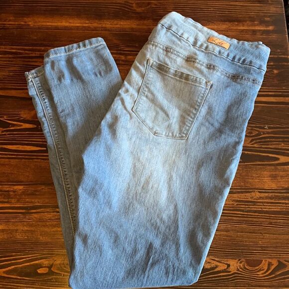 Lola Light Blue Anna MLB Mid Rise Stretchy Skinny Jeans - Picture 9 of 14